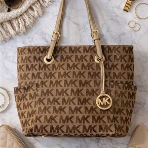 Michael Kors MK SignatureLogoCanvas Tote Bag Brown Tan Gold Charm Shoulder Purse